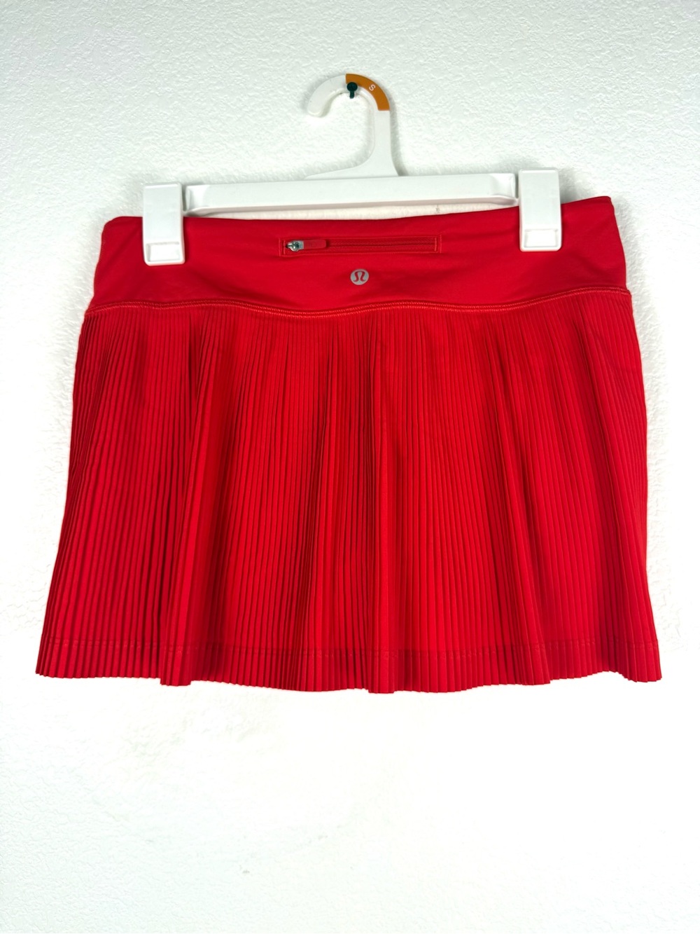 Lululemon coral skirt with short inside size M